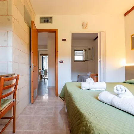 Atenaion Apartment Otranto