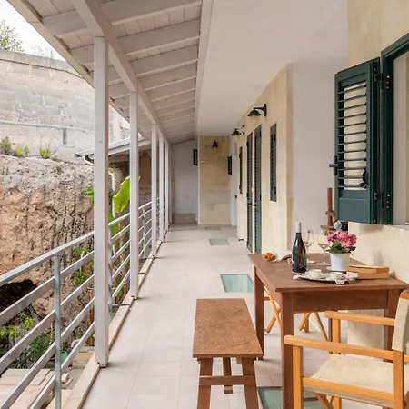 Apartment Atenaion